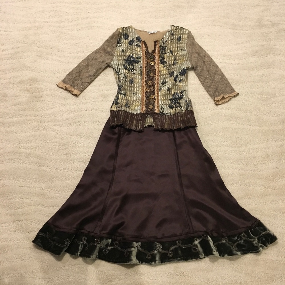 Alberto Makali sweater & JON brown silk skirt
